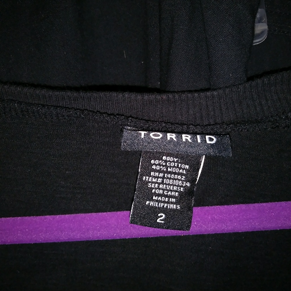 Tshirt - Picture 2 of 3
